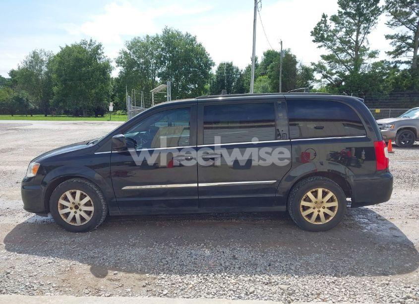 Photo 14 of 2016 Chrysler Town & COUNTRY TOURING (VIN 2C4RC1BG6GR296964)