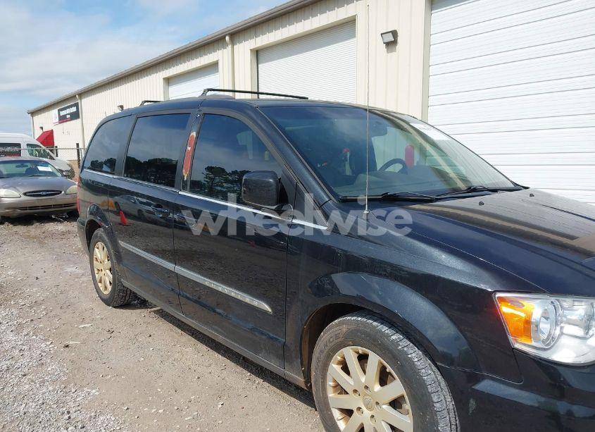 Photo 6 of 2016 Chrysler Town & COUNTRY TOURING (VIN 2C4RC1BG6GR296964)