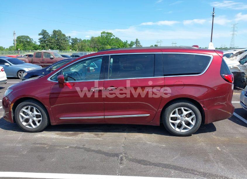 Photo 14 of 2017 Chrysler Pacifica TOURING-L (VIN 2C4RC1BG6HR510885)