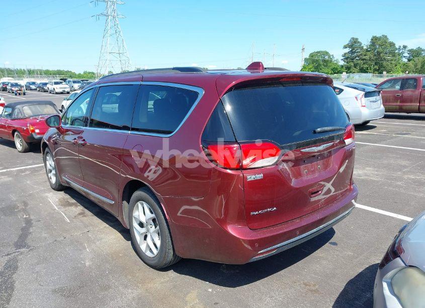 Photo 3 of 2017 Chrysler Pacifica TOURING-L (VIN 2C4RC1BG6HR510885)
