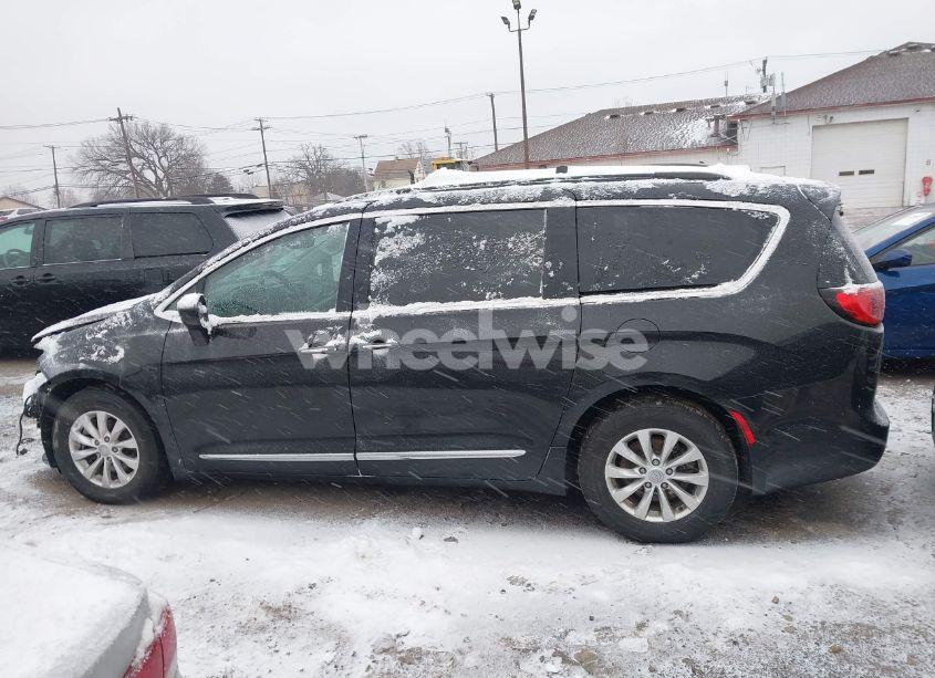 Photo 15 of 2017 Chrysler Pacifica TOURING-L (VIN 2C4RC1BG6HR552389)