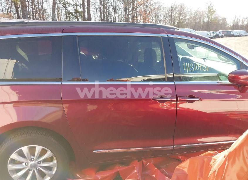 Photo 13 of 2017 Chrysler Pacifica TOURING-L (VIN 2C4RC1BG6HR688070)