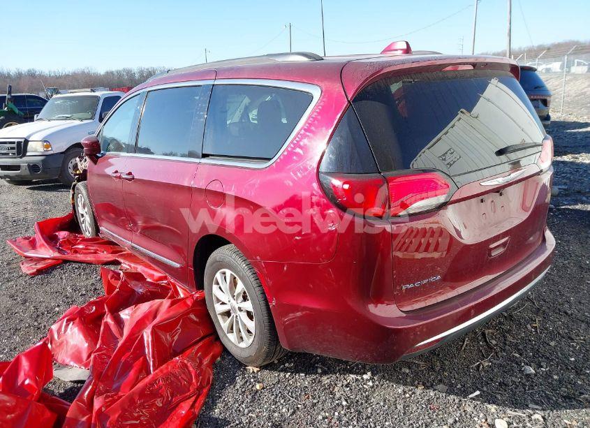 Photo 3 of 2017 Chrysler Pacifica TOURING-L (VIN 2C4RC1BG6HR688070)