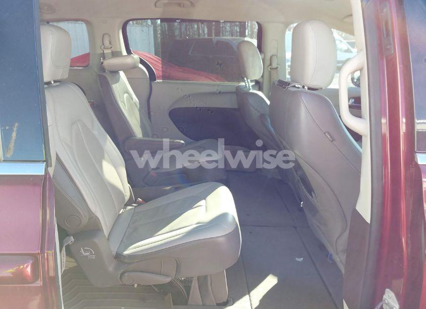 Photo 8 of 2017 Chrysler Pacifica TOURING-L (VIN 2C4RC1BG6HR688070)