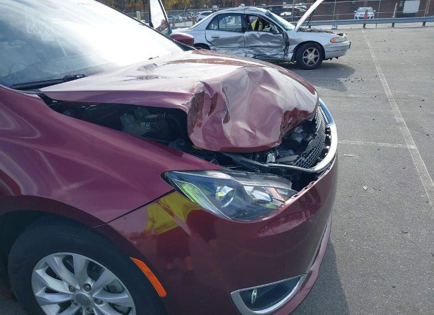 Photo 12 of 2017 Chrysler Pacifica TOURING-L (VIN 2C4RC1BG6HR764807)