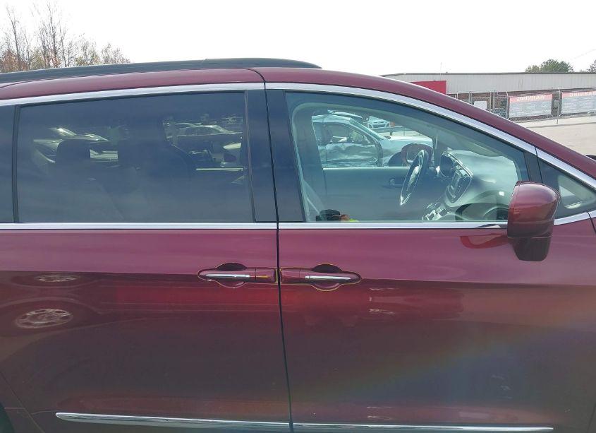 Photo 14 of 2017 Chrysler Pacifica TOURING-L (VIN 2C4RC1BG6HR764807)