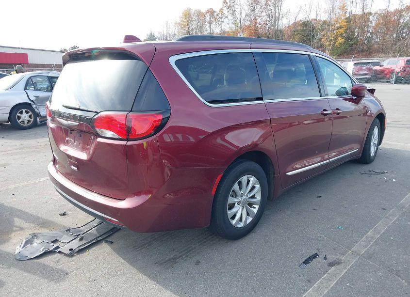 Photo 4 of 2017 Chrysler Pacifica TOURING-L (VIN 2C4RC1BG6HR764807)