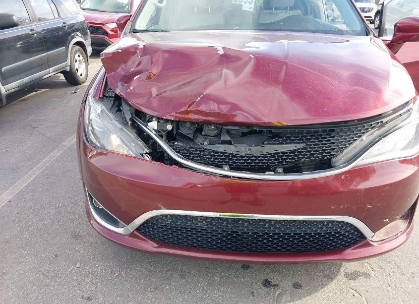 Photo 6 of 2017 Chrysler Pacifica TOURING-L (VIN 2C4RC1BG6HR764807)