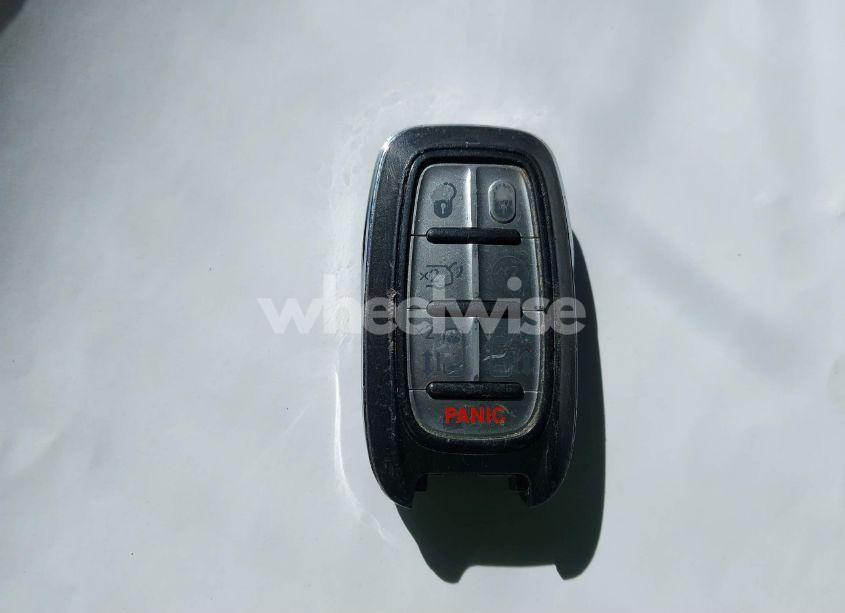 Photo 11 of 2018 Chrysler Pacifica TOURING L (VIN 2C4RC1BG6JR141550)