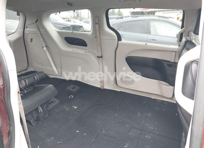 Photo 8 of 2018 Chrysler Pacifica TOURING L (VIN 2C4RC1BG6JR204081)