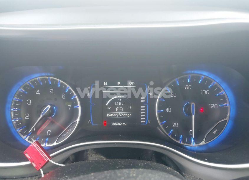 Photo 7 of 2018 Chrysler Pacifica TOURING L (VIN 2C4RC1BG6JR309543)