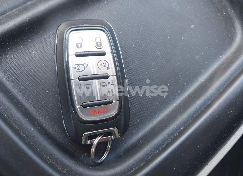 Photo 11 of 2018 Chrysler Pacifica TOURING L (VIN 2C4RC1BG6JR309560)