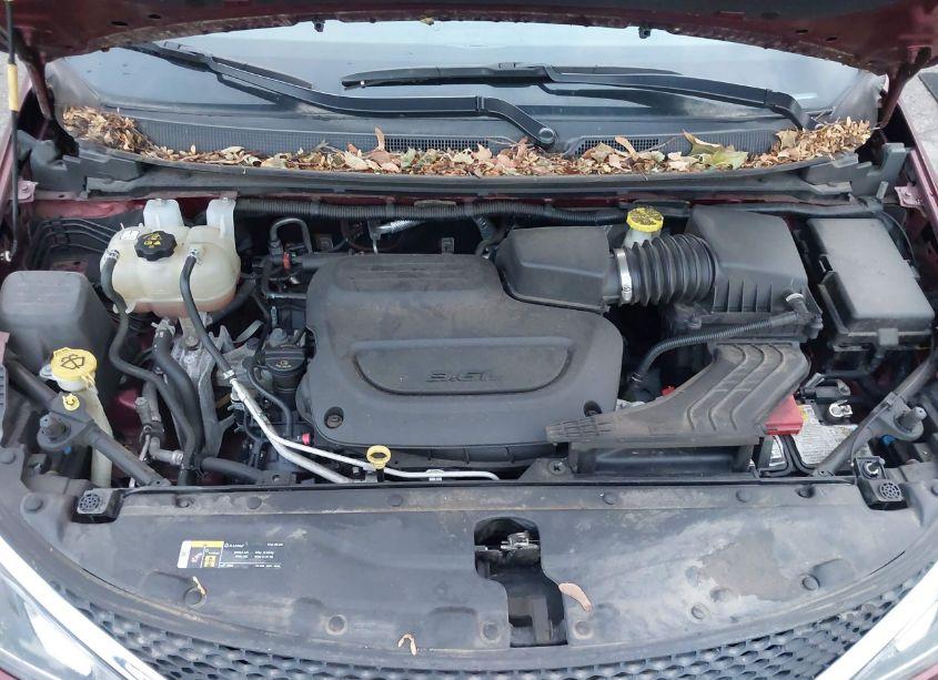 Photo 10 of 2020 Chrysler Pacifica TOURING L (VIN 2C4RC1BG6LR275445)