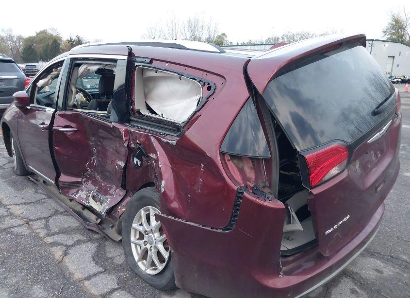 Photo 6 of 2020 Chrysler Pacifica TOURING L (VIN 2C4RC1BG6LR275445)