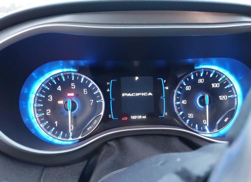 Photo 7 of 2020 Chrysler Pacifica TOURING L (VIN 2C4RC1BG6LR275445)