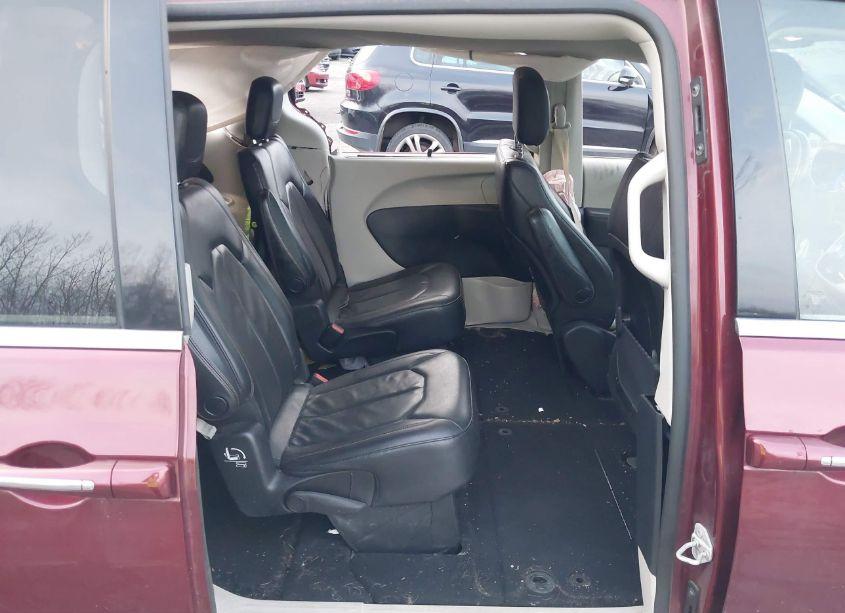 Photo 8 of 2020 Chrysler Pacifica TOURING L (VIN 2C4RC1BG6LR275445)