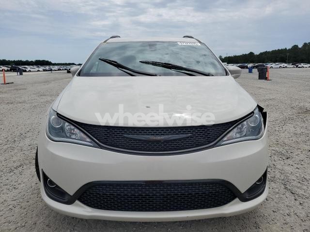 Photo 4 of 2020 CHRYSLER PACIFICA TOURING L (VIN 2C4RC1BG6LR290642)