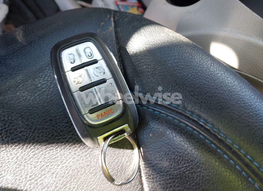 Photo 10 of 2021 Chrysler Pacifica TOURING L (VIN 2C4RC1BG6MR538938)