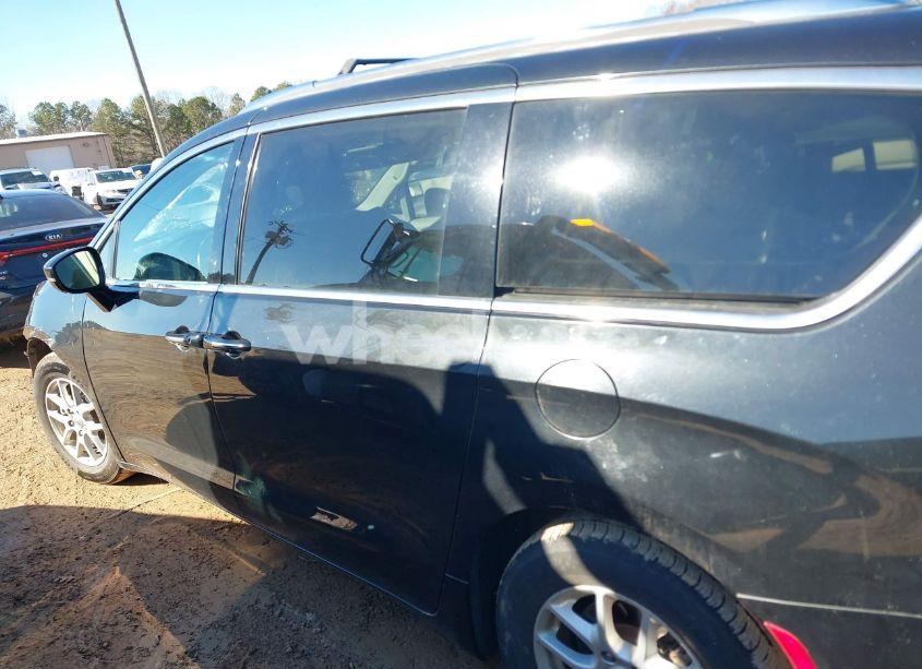 Photo 14 of 2021 Chrysler Pacifica TOURING L (VIN 2C4RC1BG6MR538938)