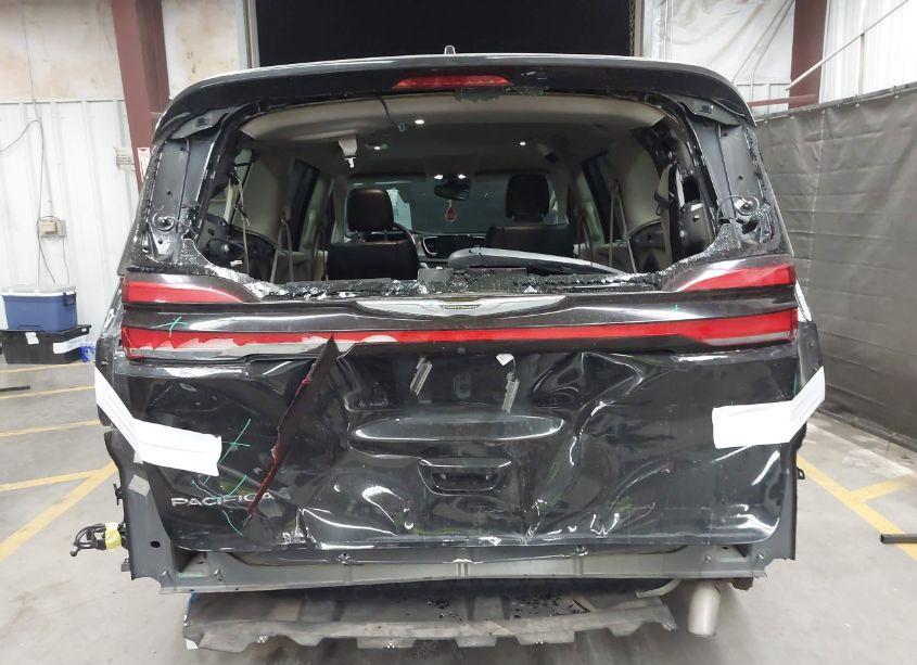 Photo 17 of 2021 Chrysler Pacifica TOURING L (VIN 2C4RC1BG6MR598461)