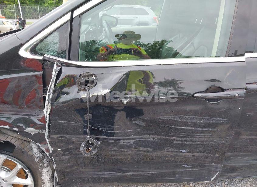 Photo 12 of 2022 Chrysler Pacifica TOURING L (VIN 2C4RC1BG6NR128979)