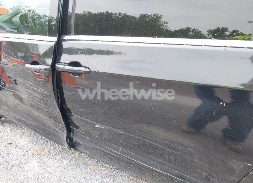 Photo 18 of 2022 Chrysler Pacifica TOURING L (VIN 2C4RC1BG6NR128979)