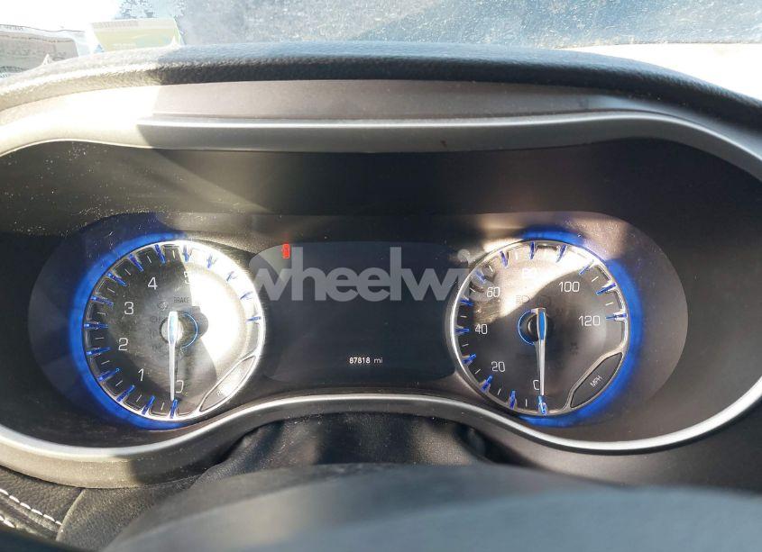 Photo 7 of 2022 Chrysler Pacifica TOURING L (VIN 2C4RC1BG6NR155888)