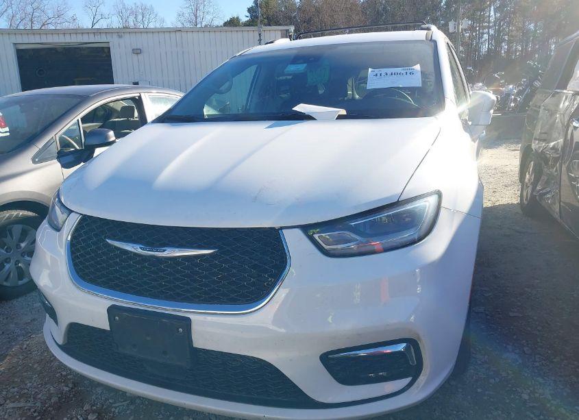 Photo 6 of 2022 Chrysler Pacifica TOURING L (VIN 2C4RC1BG6NR167748)