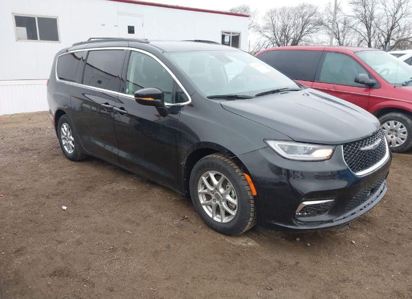 2022 Chrysler Pacifica TOURING L (VIN 2C4RC1BG6NR177034) main photo