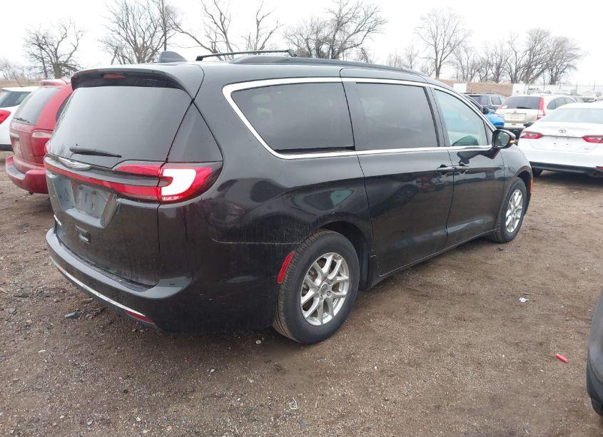 Photo 4 of 2022 Chrysler Pacifica TOURING L (VIN 2C4RC1BG6NR177034)
