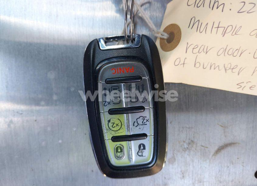 Photo 11 of 2022 Chrysler Pacifica TOURING L (VIN 2C4RC1BG6NR182203)