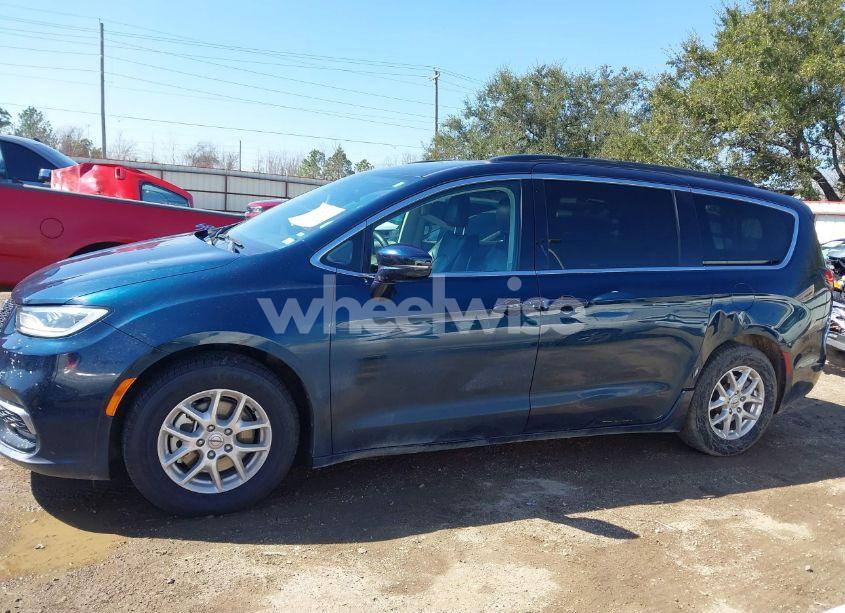 Photo 14 of 2022 Chrysler Pacifica TOURING L (VIN 2C4RC1BG6NR182203)