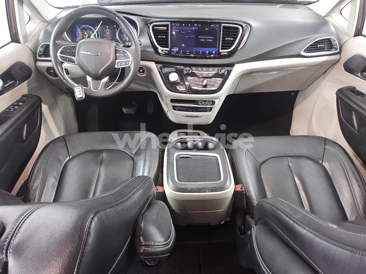 Photo 8 of 2022 CHRYSLER PACIFICA TOURING L (VIN 2C4RC1BG6NR185294)