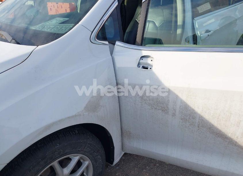 Photo 6 of 2022 Chrysler Pacifica TOURING L (VIN 2C4RC1BG6NR188812)