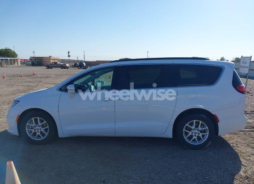 Photo 14 of 2022 Chrysler Pacifica TOURING L (VIN 2C4RC1BG6NR198983)