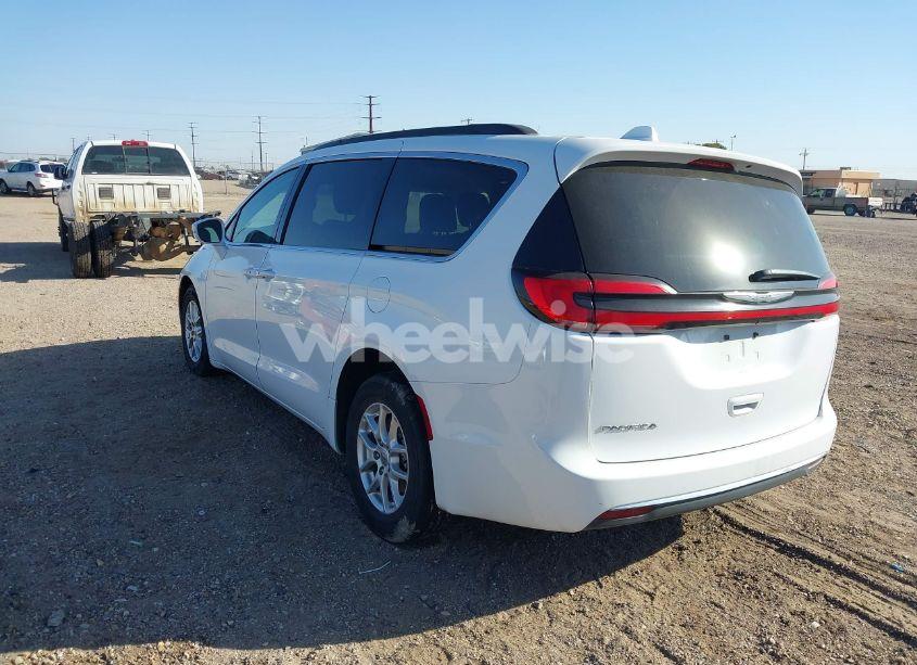 Photo 3 of 2022 Chrysler Pacifica TOURING L (VIN 2C4RC1BG6NR198983)