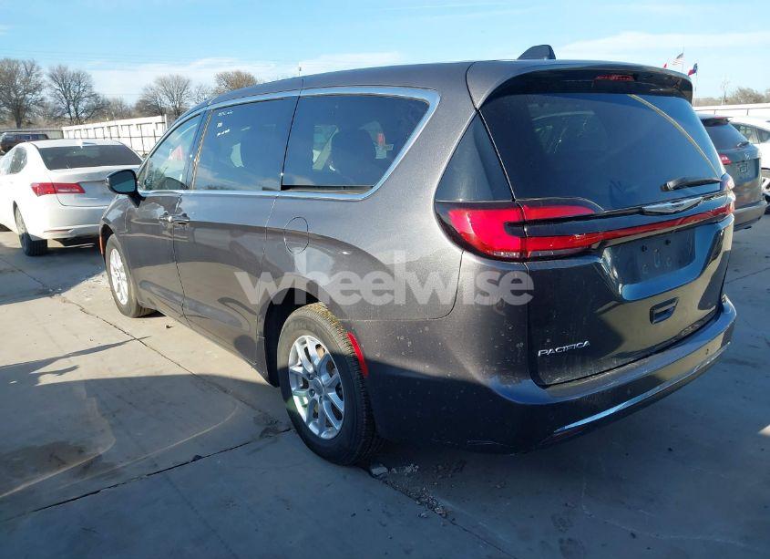 Photo 3 of 2023 Chrysler Pacifica TOURING L (VIN 2C4RC1BG6PR514644)