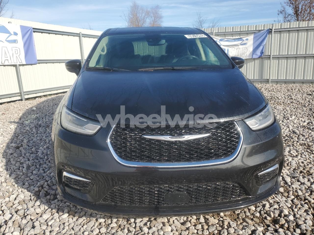 Photo 5 of 2023 CHRYSLER PACIFICA TOURING L (VIN 2C4RC1BG6PR529418)