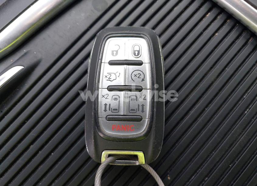 Photo 11 of 2023 Chrysler Pacifica TOURING L (VIN 2C4RC1BG6PR532996)