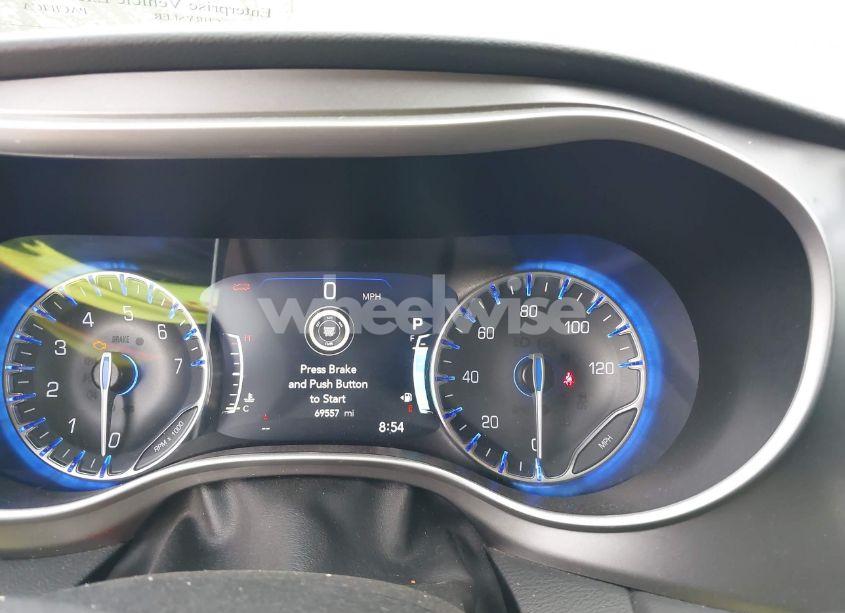 Photo 7 of 2023 Chrysler Pacifica TOURING L (VIN 2C4RC1BG6PR532996)