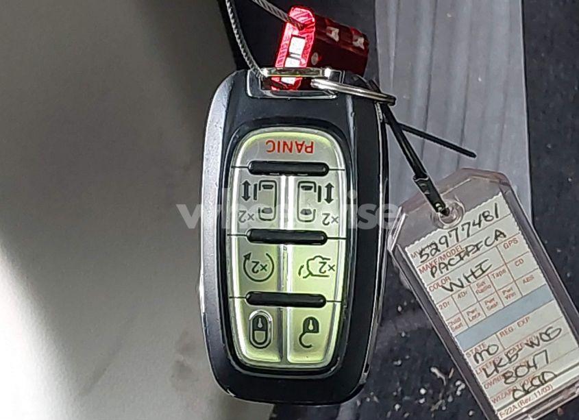 Photo 11 of 2023 Chrysler Pacifica TOURING L (VIN 2C4RC1BG6PR577453)