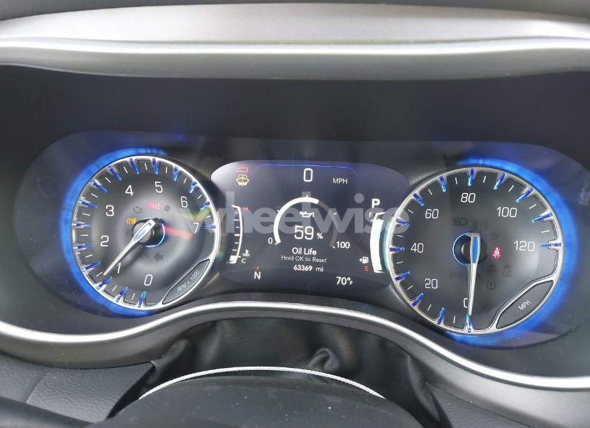 Photo 7 of 2023 Chrysler Pacifica TOURING L (VIN 2C4RC1BG6PR577453)