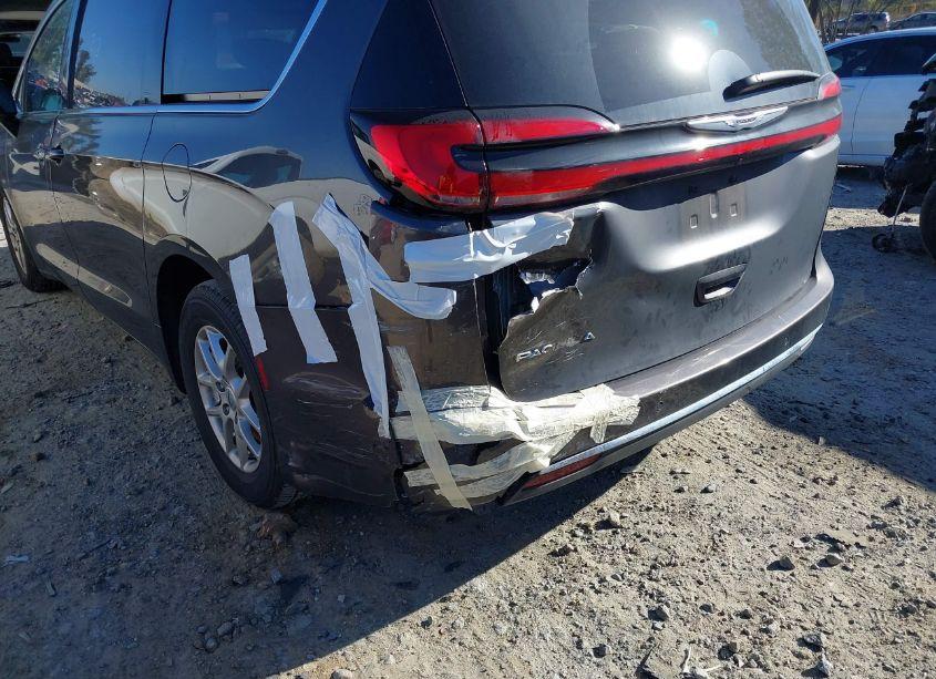 Photo 6 of 2023 Chrysler Pacifica TOURING L (VIN 2C4RC1BG6PR585911)