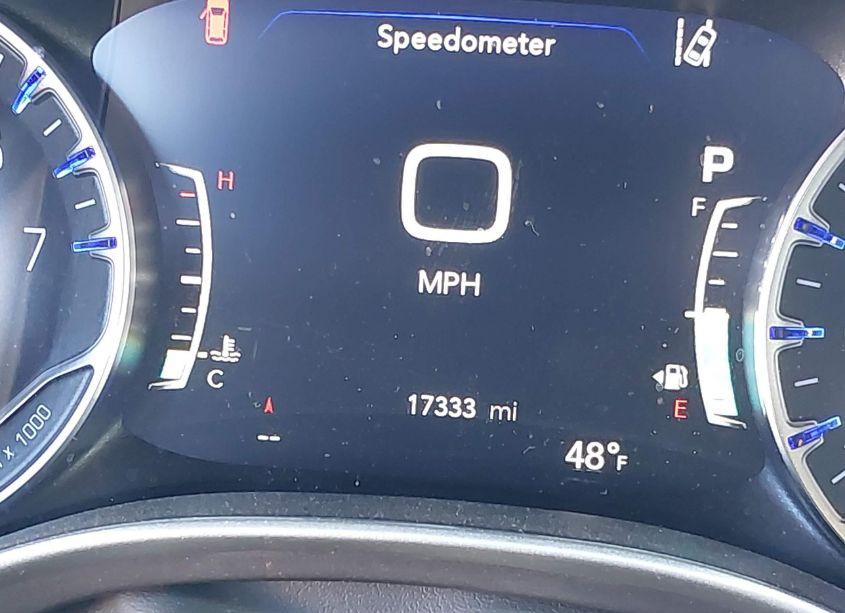 Photo 7 of 2023 Chrysler Pacifica TOURING L (VIN 2C4RC1BG6PR585911)