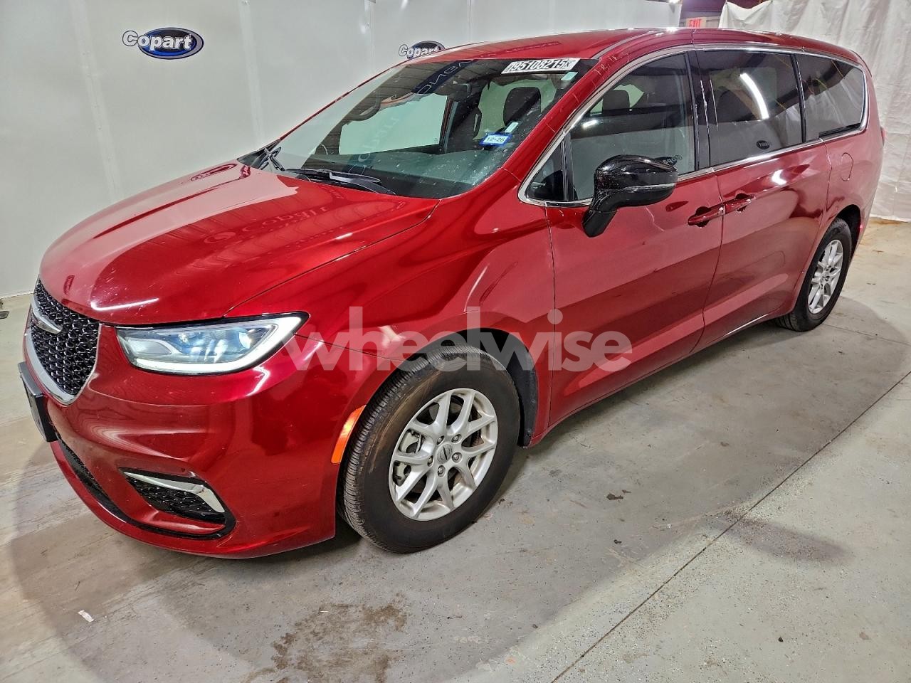 2025 CHRYSLER PACIFICA SELECT (VIN 2C4RC1BG6SR532313) main photo