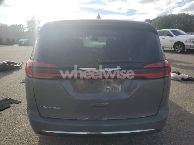 Photo 2 of 2025 CHRYSLER PACIFICA SELECT N/A (VIN 2C4RC1BG6SR552223)