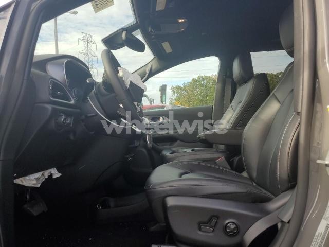 Photo 3 of 2025 CHRYSLER PACIFICA SELECT N/A (VIN 2C4RC1BG6SR552223)