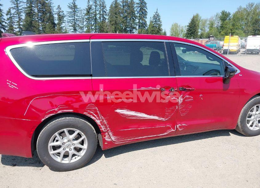 Photo 6 of 2025 Chrysler Pacifica SELECT (VIN 2C4RC1BG6SR554960)