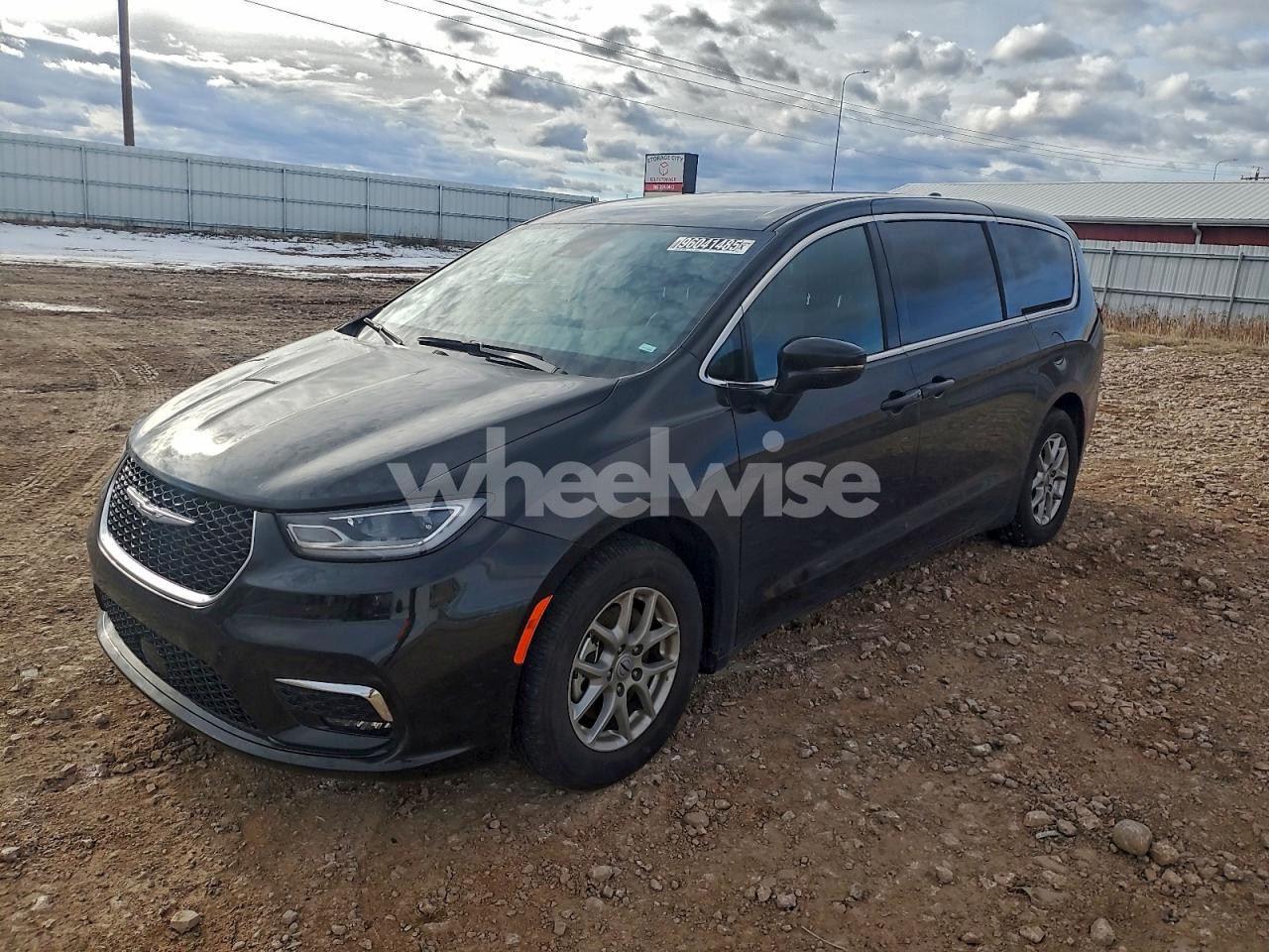 2025 CHRYSLER PACIFICA SELECT (VIN 2C4RC1BG6SR555333) main photo