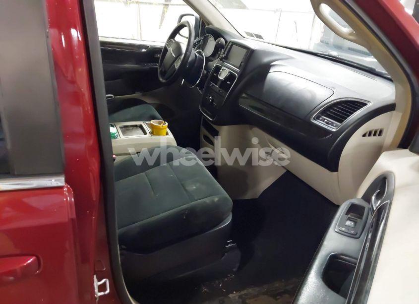 Photo 5 of 2012 Chrysler Town & COUNTRY TOURING (VIN 2C4RC1BG7CR106390)